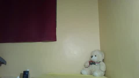 X melanine online show from 12-16-25, 01:27