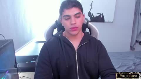 Odixeo online show from 01-14-26, 04:12