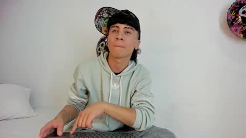 Snapshot of xaandergrey chatting on 10-09-25, 07:56 xaanderGrey online show from 10-09-25, 07:56