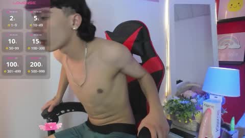 Snapshot of xaandergrey chatting on 11-26-25, 08:21 xaanderGrey online show from 11-26-25, 08:21