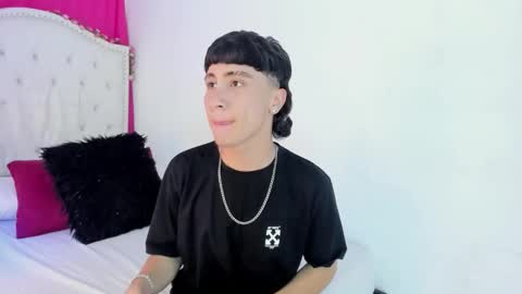 Snapshot of xaandergrey chatting on 12-05-25, 07:21 xaanderGrey online show from 12-05-25, 07:21