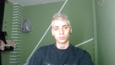 Snapshot of xalejo_max chatting on 01-13-26, 12:05 xalejo_max online show from 01-13-26, 12:05