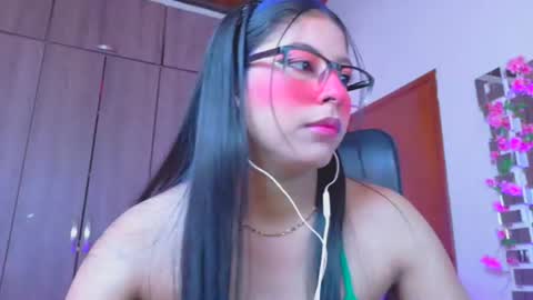 Snapshot of xallysonx_ chatting on 07-18-26, 11:58 XALLYSONX online show from 07-18-26, 11:58