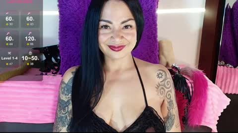 Snapshot of xamara1124 chatting on 05-09-26, 03:01 XAMARA1124 online show from 05-09-26, 03:01