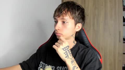 Snapshot of xamyu chatting on 12-17-24, 09:16 Xam online show from 12-17-24, 09:16