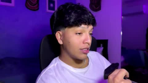 Snapshot of xander_bonnet1 chatting on 12-04-25, 12:25 Xander bonnet online show from 12-04-25, 12:25