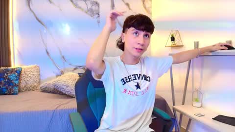 xandergrey8 online show from 02-24-26, 07:45