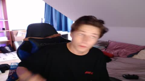 Snapshot of xandiigmusik chatting on 09-09-25, 03:22 rx4per online show from 09-09-25, 03:22