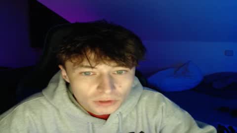 Snapshot of xandiigmusik chatting on 11-02-25, 04:15 rx4per online show from 11-02-25, 04:15