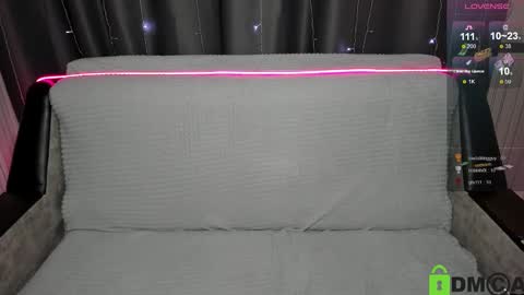 Snapshot of xangel_bunny_x chatting on 01-17-25, 07:27 Lola online show from 01-17-25, 07:27