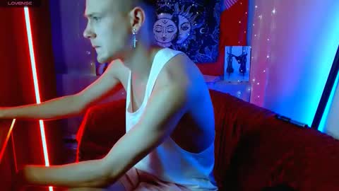 xavier_night81 online show from 09-25-25, 08:29