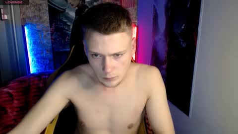 xavier_night81 online show from 12-05-25, 10:57