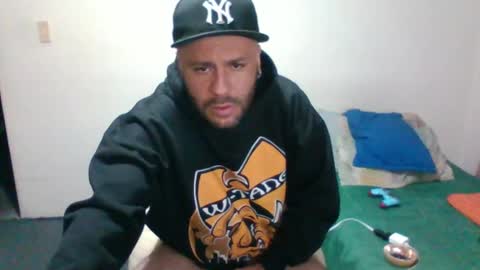 Snapshot of xbigmasterx chatting on 12-27-24, 01:43 xbigmasterx online show from 12-27-24, 01:43