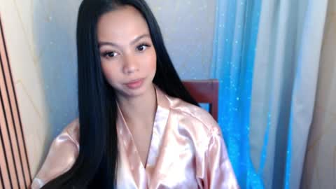 Snapshot of xblaire chatting on 04-24-26, 12:02 Blaire online show from 04-24-26, 12:02