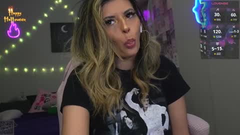 spoil me here  online show from 10-17-25, 07:44