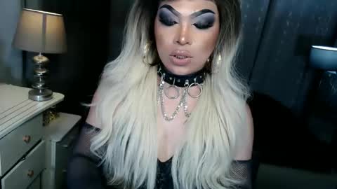 Zhavia online show from 11-26-25, 09:05