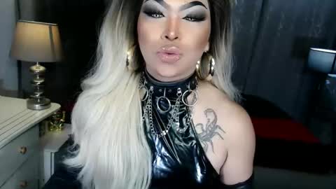 Zhavia online show from 11-29-25, 06:55