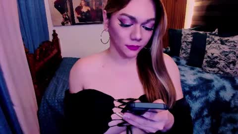 Snapshot of xdirtymistressx chatting on 02-12-25, 10:24 XDirtymistressX online show from 02-12-25, 10:24