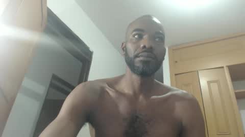 Snapshot of xdonvictor chatting on 12-14-24, 11:07 Victor online show from 12-14-24, 11:07
