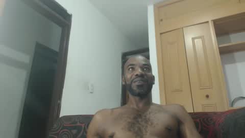 Snapshot of xdonvictor chatting on 12-24-24, 11:44 Victor online show from 12-24-24, 11:44