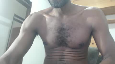 Snapshot of xdonvictor chatting on 12-31-24, 10:12 Victor online show from 12-31-24, 10:12