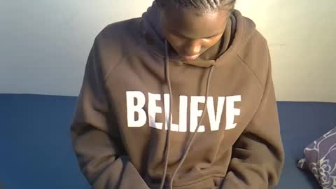 xeenah online show from 03-08-26, 02:04