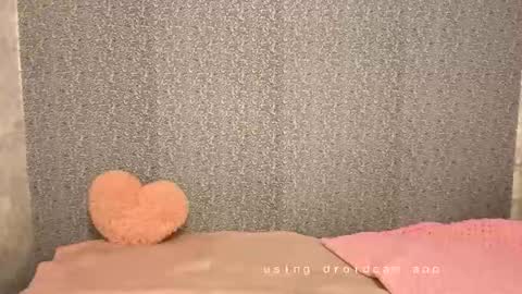 Snapshot of xelindria chatting on 12-14-25, 10:03 Helen online show from 12-14-25, 10:03