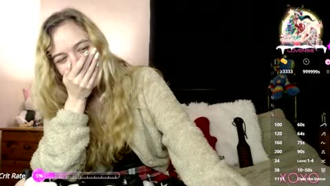 Snapshot of xelliee_rosex chatting on 01-08-25, 03:40 EllieeRose online show from 01-08-25, 03:40