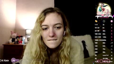 Snapshot of xelliee_rosex chatting on 01-08-25, 06:41 EllieeRose online show from 01-08-25, 06:41