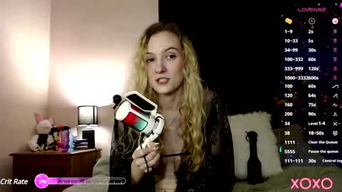 Snapshot of xelliee_rosex chatting on 02-02-25, 12:09 EllieeRose online show from 02-02-25, 12:09