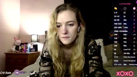 Snapshot of xelliee_rosex chatting on 02-05-25, 09:50 EllieeRose online show from 02-05-25, 09:50