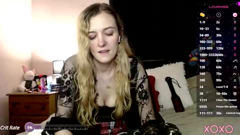 Snapshot of xelliee_rosex chatting on 02-10-25, 02:48 EllieeRose online show from 02-10-25, 02:48