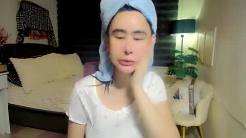 Snapshot of xhotcockcumts chatting on 07-19-26, 01:20 Barbie ann online show from 07-19-26, 01:20