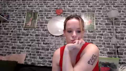 Snapshot of xhotmilf87x chatting on 02-24-26, 08:51 Milfi online show from 02-24-26, 08:51