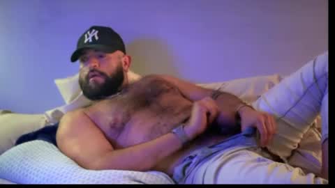 Snapshot of xhristian86 chatting on 10-08-25, 05:43 DJ Xhristian online show from 10-08-25, 05:43