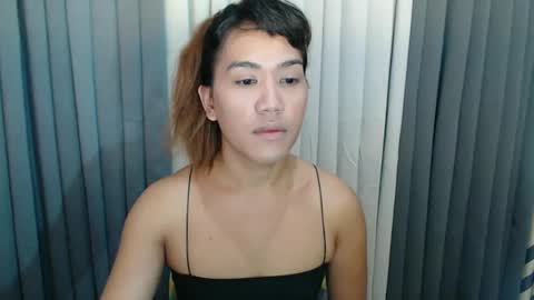 Snapshot of xhugejerkingtransx chatting on 12-12-24, 11:58 GWEN THOMPSON ....... online show from 12-12-24, 11:58