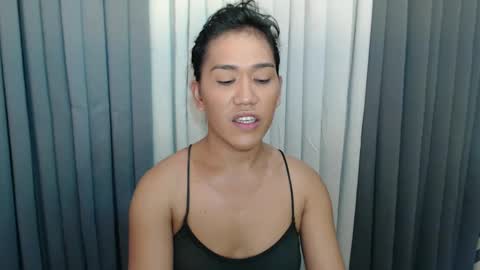 Snapshot of xhugejerkingtransx chatting on 12-19-24, 05:18 GWEN THOMPSON ....... online show from 12-19-24, 05:18