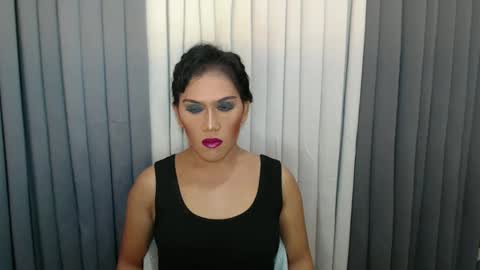 Snapshot of xhugejerkingtransx chatting on 12-23-24, 10:44 GWEN THOMPSON ....... online show from 12-23-24, 10:44