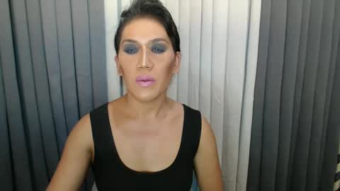 Snapshot of xhugejerkingtransx chatting on 12-24-24, 05:05 GWEN THOMPSON ....... online show from 12-24-24, 05:05