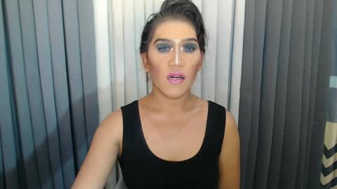 Snapshot of xhugejerkingtransx chatting on 01-25-25, 02:14 GWEN THOMPSON ....... online show from 01-25-25, 02:14