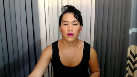 Snapshot of xhugejerkingtransx chatting on 02-02-25, 11:08 GWEN THOMPSON ....... online show from 02-02-25, 11:08