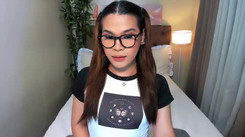 Xia Addison online show from 11-09-25, 04:00