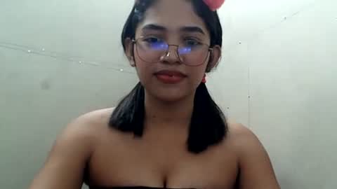 Snapshot of xiaomeee chatting on 10-25-25, 12:07 xiaomeee online show from 10-25-25, 12:07