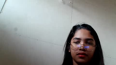 Snapshot of xiaomeee chatting on 10-27-25, 10:25 xiaomeee online show from 10-27-25, 10:25