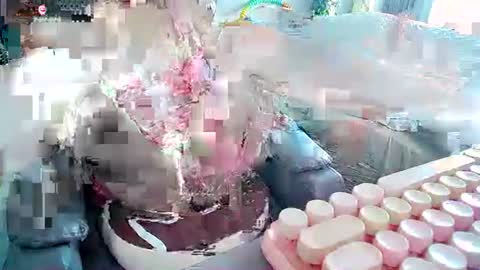 Snapshot of xiaoyu_cn chatting on 10-10-25, 06:12 xiaoyu online show from 10-10-25, 06:12