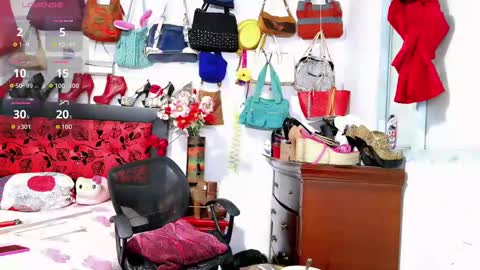 Snapshot of xiaraa26 chatting on 10-27-25, 06:45 xiaraa26 online show from 10-27-25, 06:45