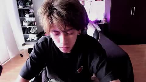 xIce Boy online show from 02-18-26, 03:30