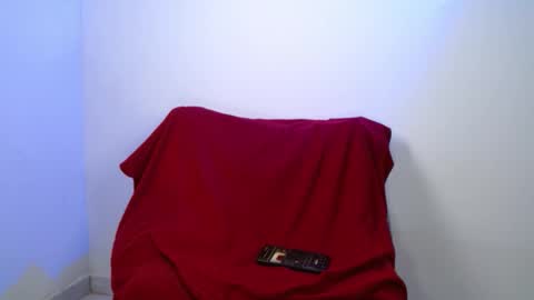 Snapshot of xilongbaby29 chatting on 11-27-25, 04:14 xilongbaby29 online show from 11-27-25, 04:14