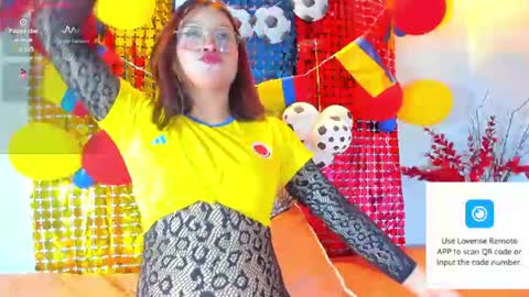 Snapshot of ximehot_69 chatting on 06-27-26, 07:19 tifanny online show from 06-27-26, 07:19
