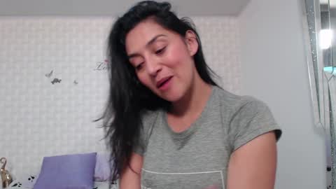 ximena suarez online show from 01-14-25, 04:15